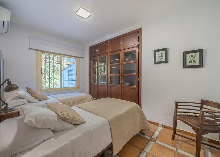 Banus 10 Minutos * Estepona