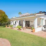 Amplia Con Piscina Privada Ideal Familias Y Grupos Estepona