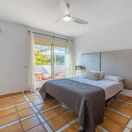 Nyaraló Banus 10 Minutos Estepona