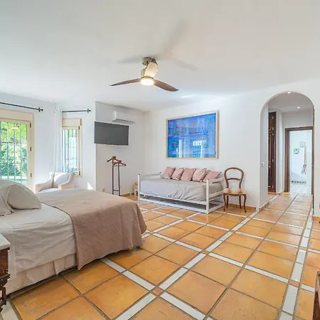 Banus 10 Minutos Nyaraló