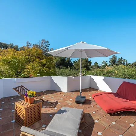 Banus 10 Minutos * Estepona