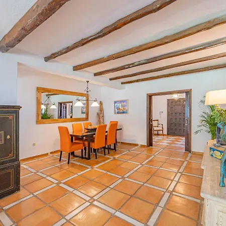 Amplia Con Piscina Privada Ideal Familias Y Grupos Estepona