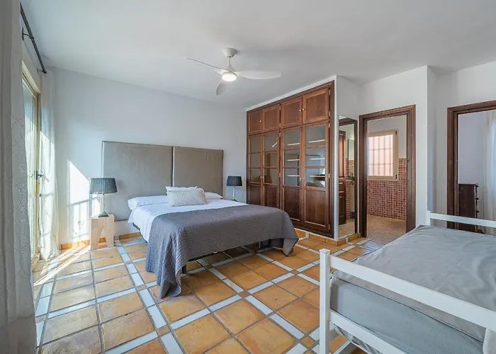 Holiday home Banus 10 Minutos